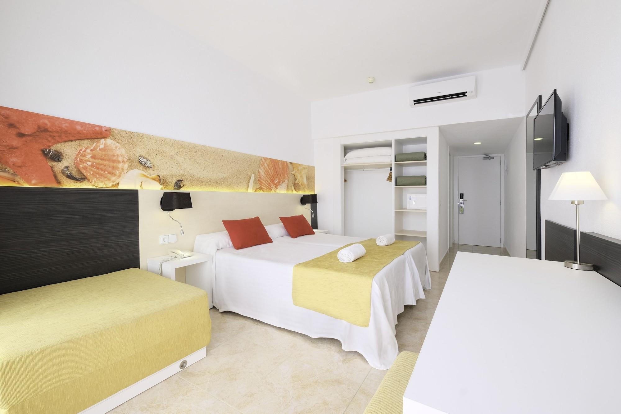 Azuline Hotel Bergantin San Antonio  Exterior photo